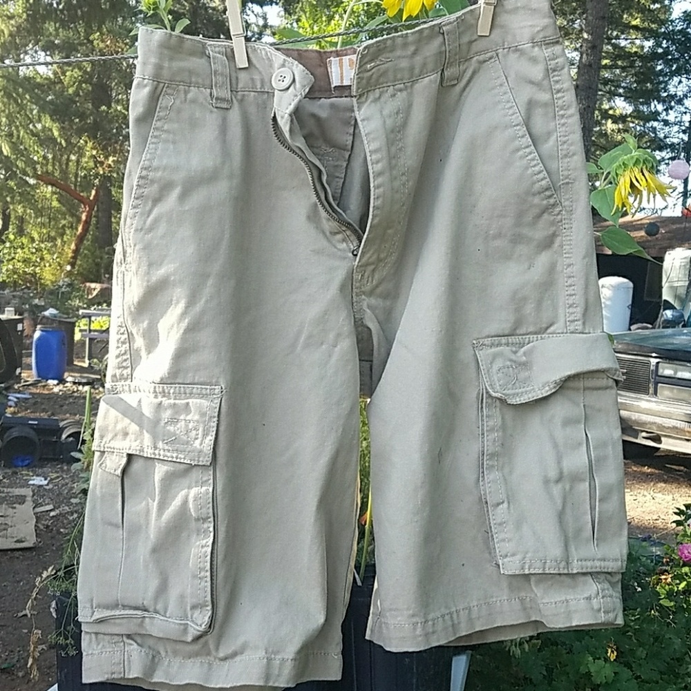 IRON CARGO shorts